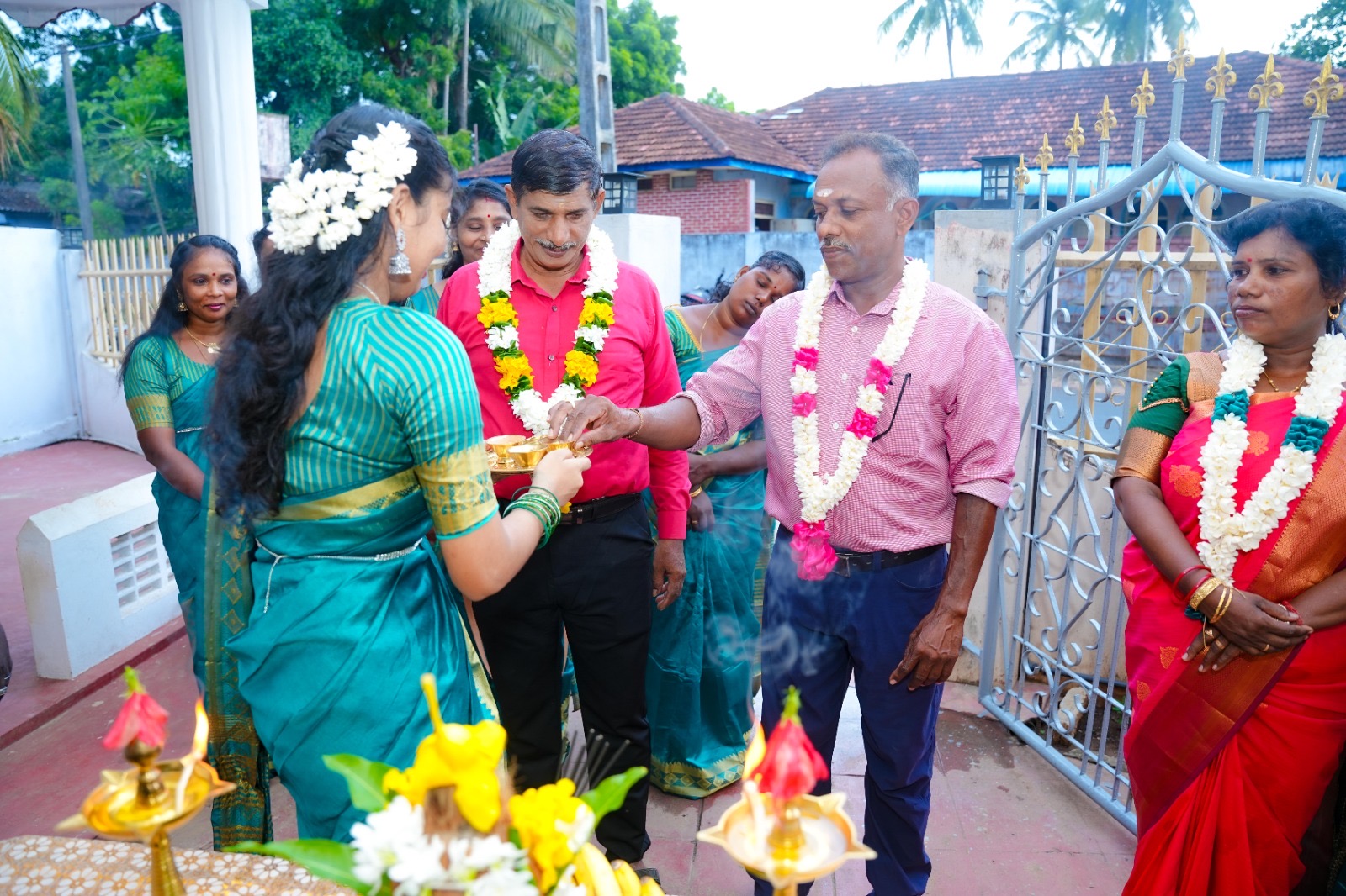 கொக்குவில் மேற்கு சனசமூக நிலையம் நடத்திய  தையல் பயிற்சி 