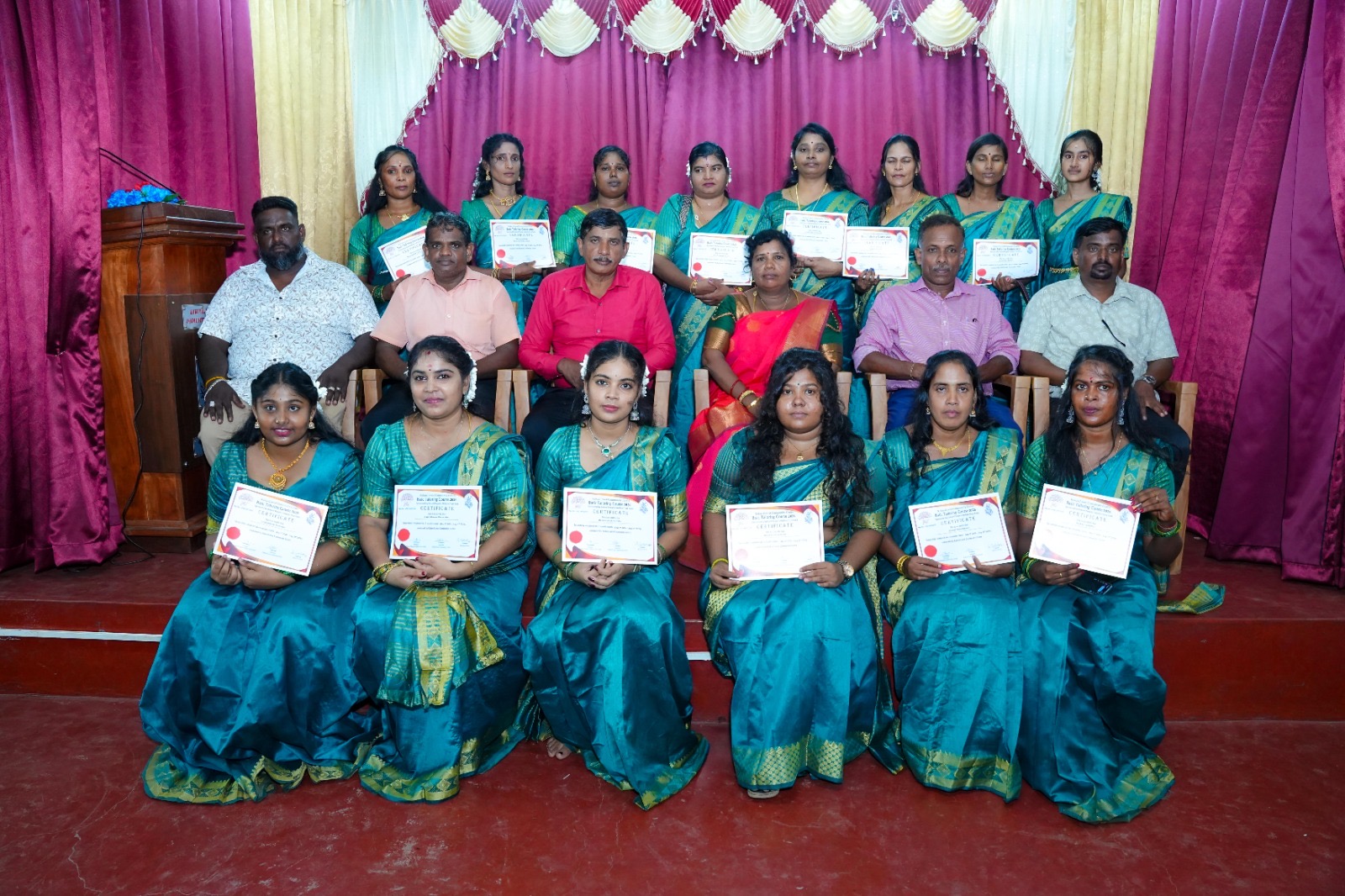 கொக்குவில் மேற்கு சனசமூக நிலையம் நடத்திய  தையல் பயிற்சி 