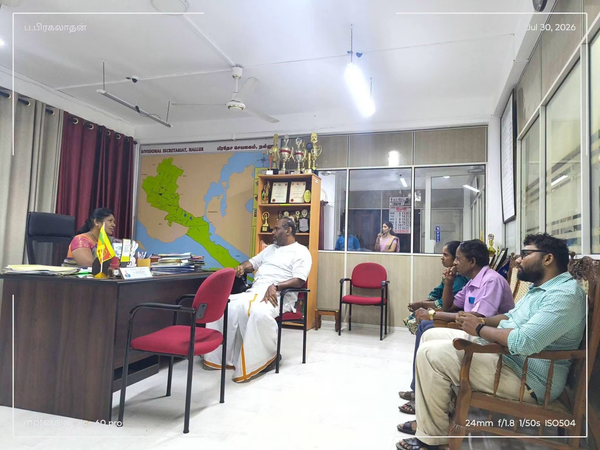 கொக்குவில் பிரம்படி சனசமூக நிலையத்திற்கு தையல் இயந்திரங்கள் வழங்கி வைப்பு